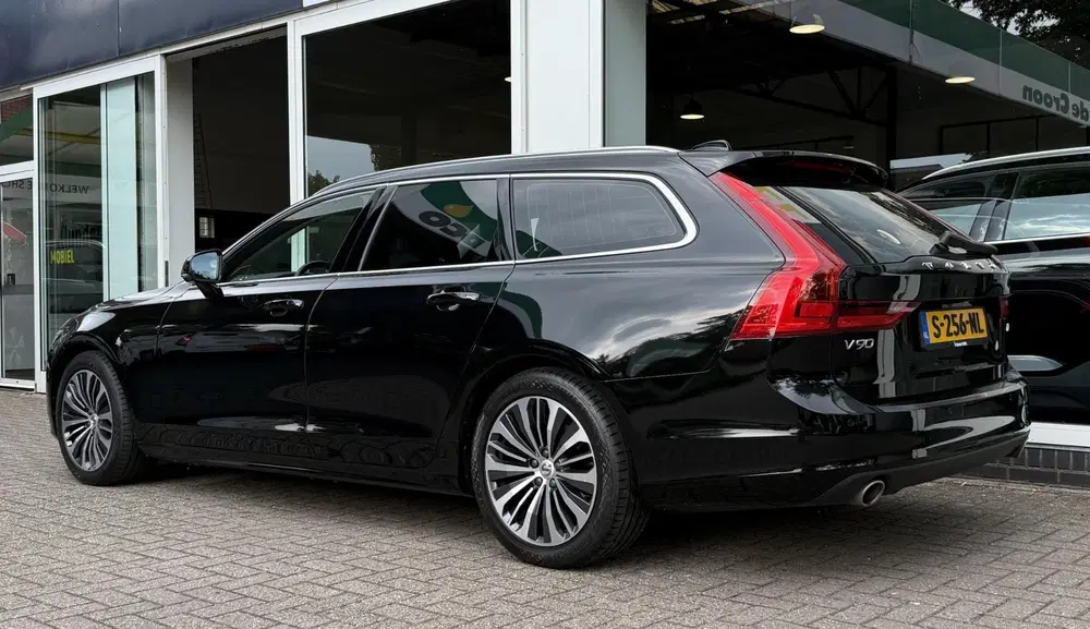 Volvo V90 2.0 T4 Momentum Pro uit 2020, foto 16