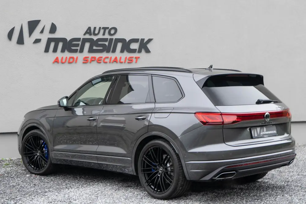 Volkswagen Touareg 3.0 TSI eHybrid 4MOTION / Panoramadak/ 22 uit 2023, foto 3