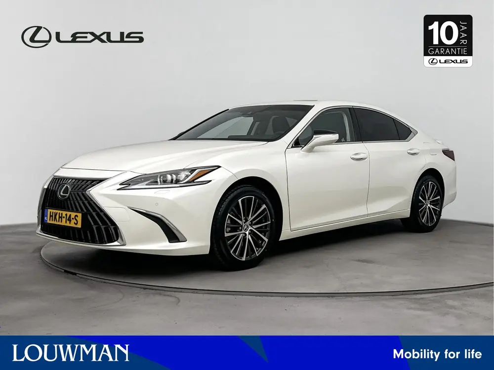 Lexus ES 300h Business Line uit 2024