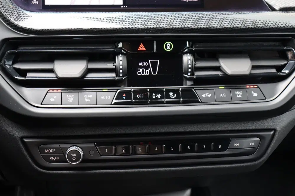 BMW 1-serie orgNL camera Performance-LM st uit 2023, foto 17