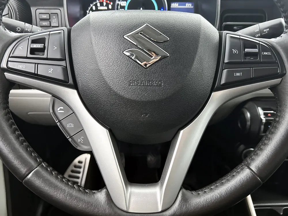 Suzuki Ignis 1.2 Stijl Smart Hybrid | Navigatiesysteem | uit 2019, foto 17