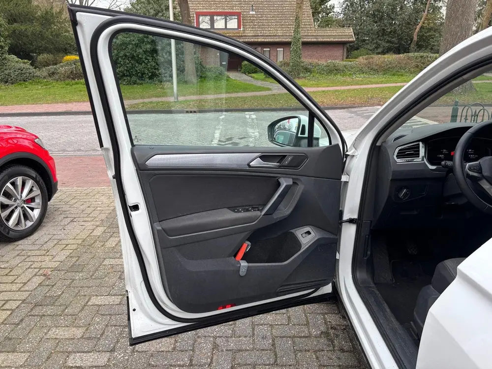 Volkswagen Tiguan 1.5 TSI Life Business Nieuw type/Camera/Ai uit 2021, foto 10