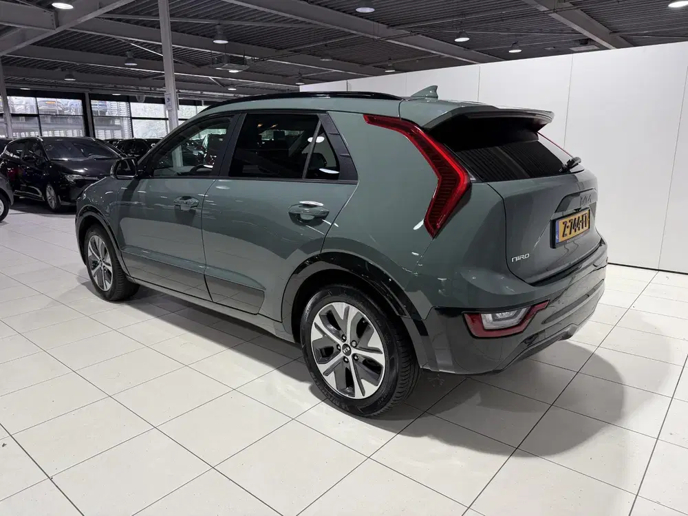 Kia Niro Edition Advanced 64.8 kWh Stoel en Stuur v uit 2024, foto 5