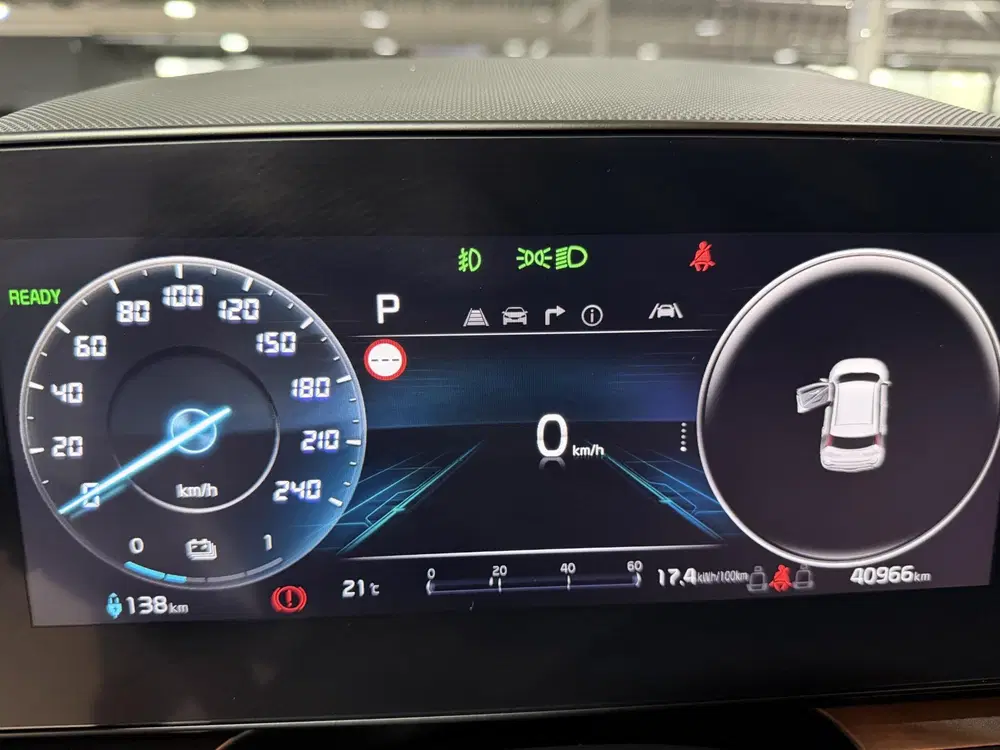 Kia Niro Edition Advanced 64.8 kWh Stoel en Stuur v uit 2024, foto 9