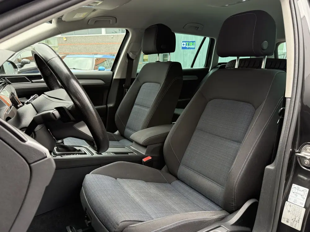 Volkswagen Passat Variant BWJ 2022 1.4 TSI 218 PK PHEV GTE B uit 2022, foto 5