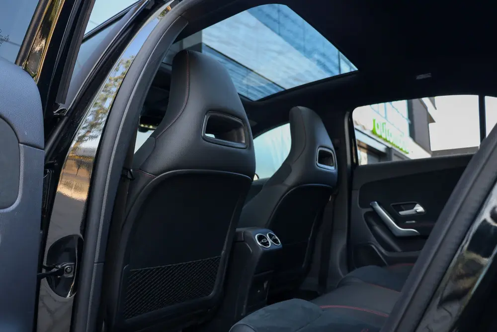 Mercedes-Benz A-Klasse 180 AMG Line uit 2023, foto 11