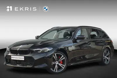 BMW 3-serie Touring 320e M Sportpakket Pro 19'' uit 2022