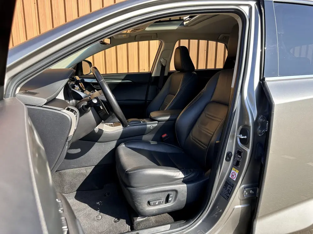 Lexus NX 300h AWD Luxury Line | Schuif/Kanteldak | Cruise Co uit 2019, foto 8
