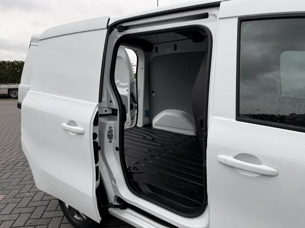 Mercedes-Benz Citan 108 CDI uit 2021, foto 9