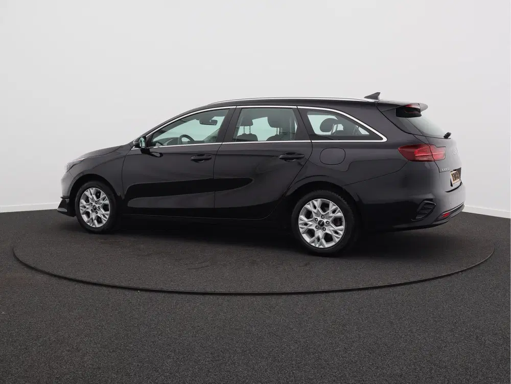 Kia Ceed 1.0 T-GDi DynamicLine uit 2023, foto 13