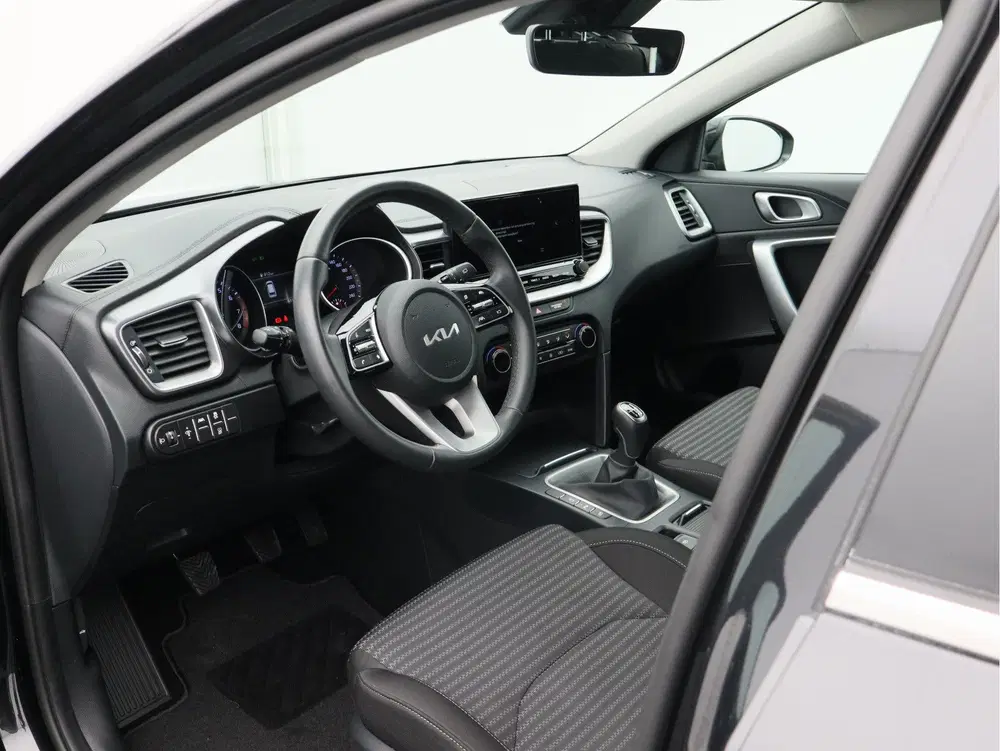 Kia Ceed 1.0 T-GDi DynamicLine uit 2023, foto 9