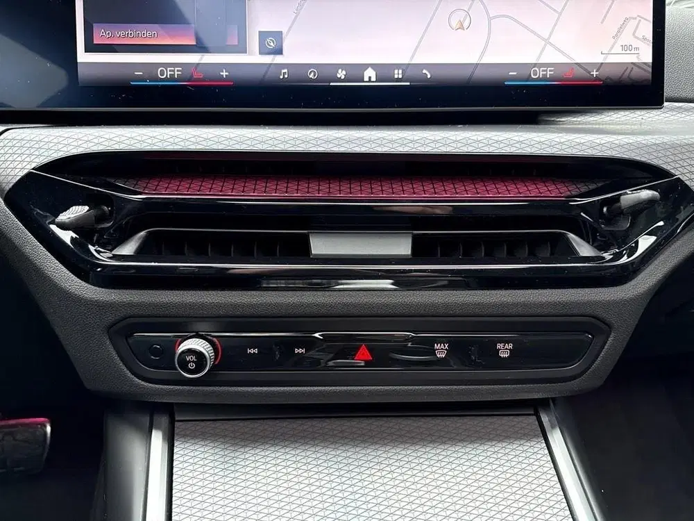 BMW 3-serie 320d uit 2025, foto 18