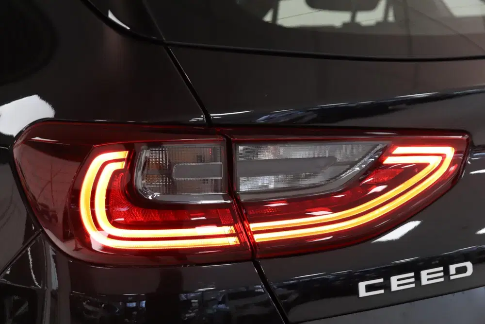 Kia Ceed 1.0 T-GDi MHEV DynamicLine uit 2024, foto 14
