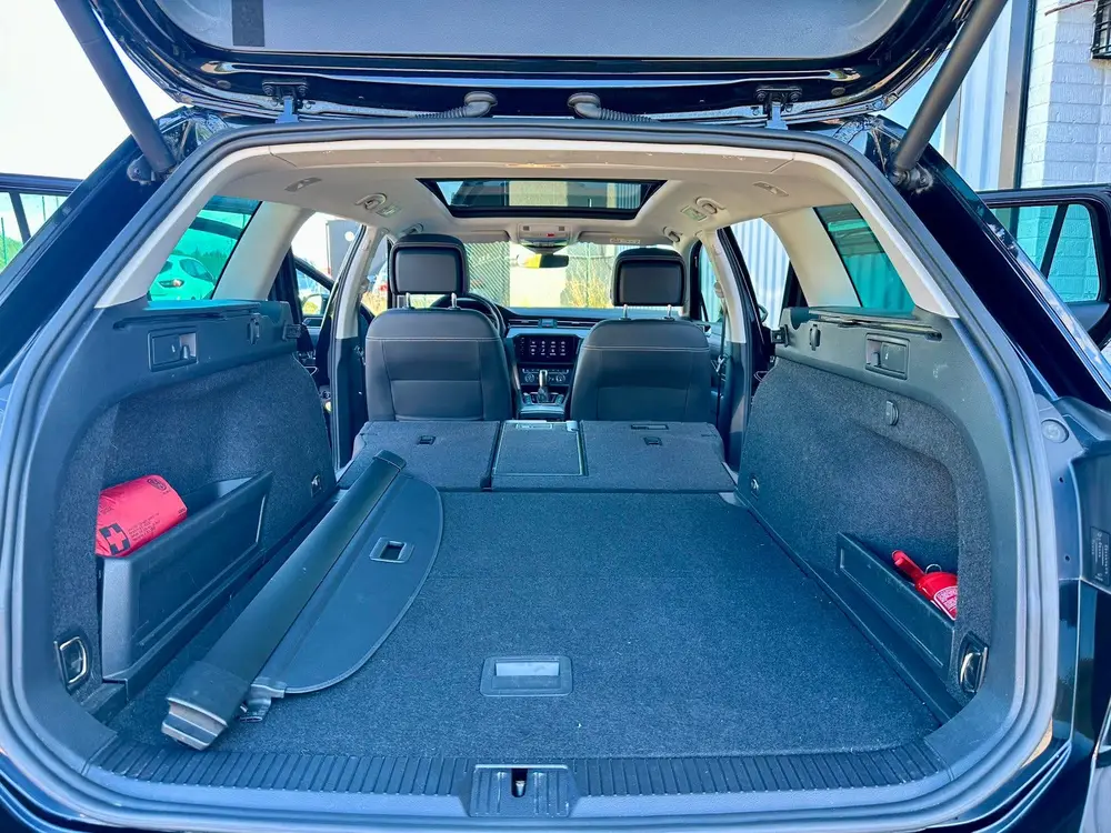 Volkswagen Passat Variant VW Passat GTE | Panorama HUD Dynaudio Massage MatrixLED 360 uit 2020, foto 17