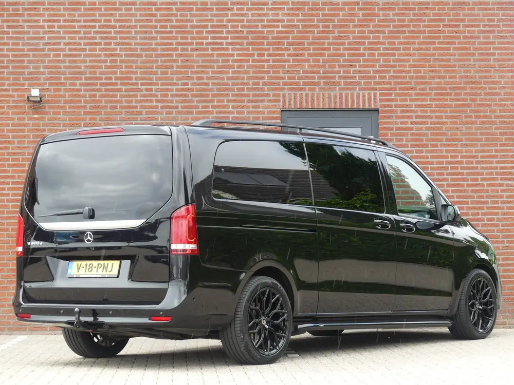 Mercedes-Benz V-Klasse 300d Extra Lang Dubbel Cabine Adaptiv uit 2023, foto 4