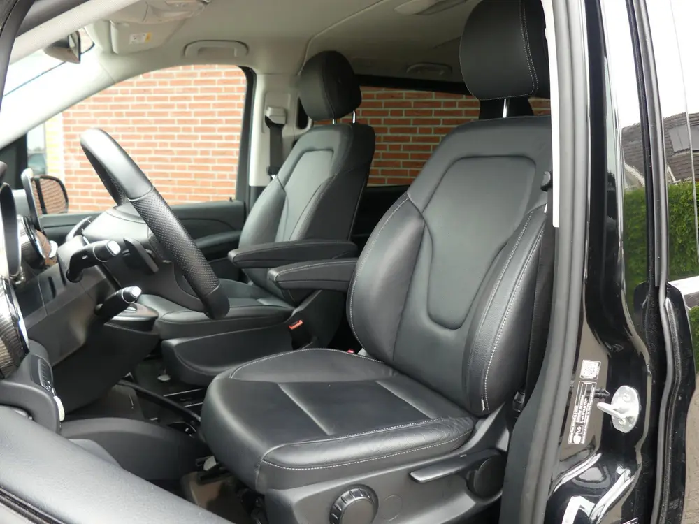 Mercedes-Benz V-Klasse 300d Extra Lang Dubbel Cabine Adaptiv uit 2023, foto 5