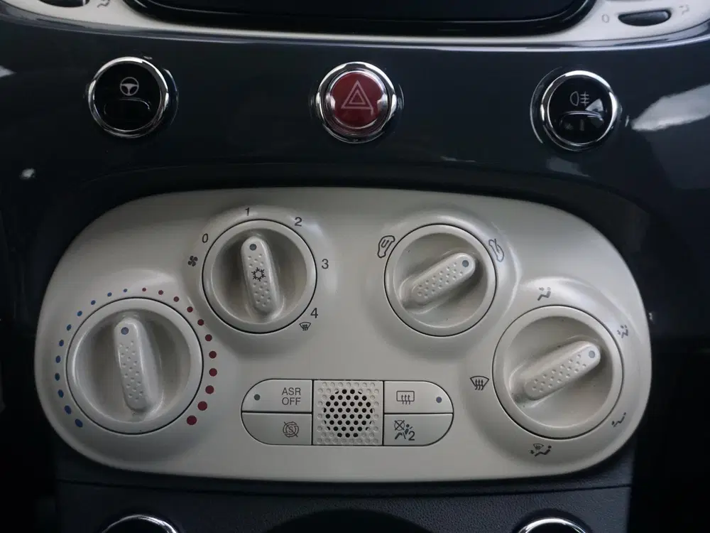 Fiat 500 1.0 Hybrid Lounge uit 2021, foto 19
