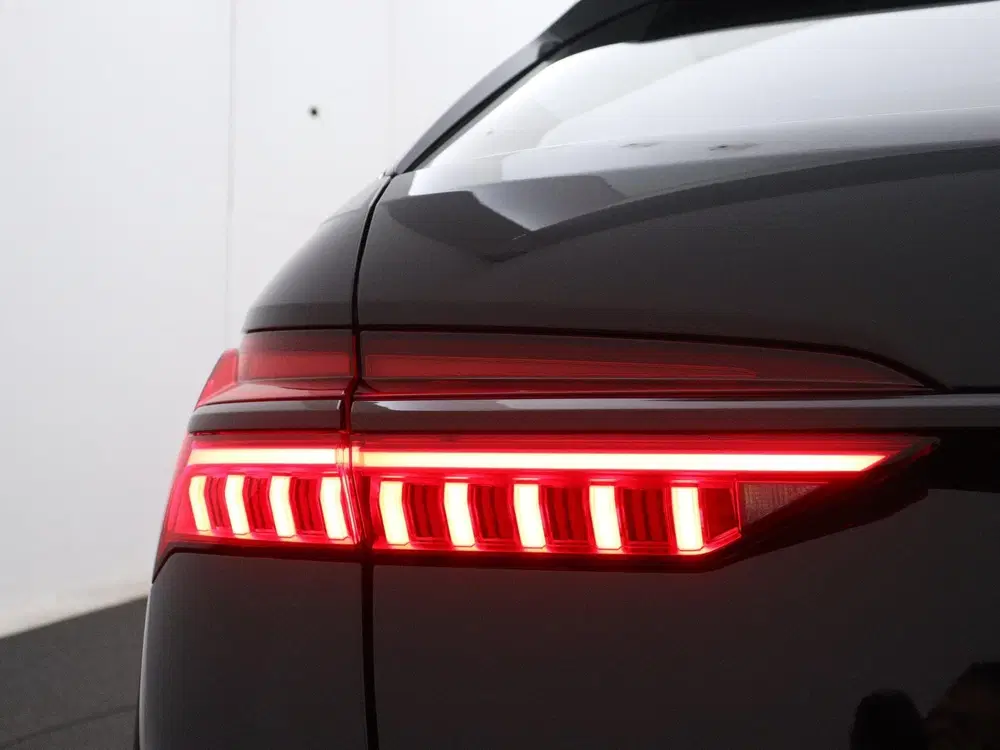 Audi A6 40 TFSI S edition 204 PK uit 2023, foto 9