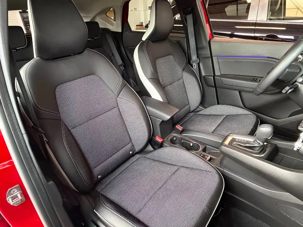Mitsubishi ASX 1.6 PHEV AT Instyle uit 2025, foto 12