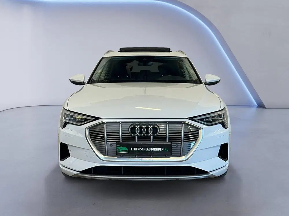 Audi e-tron 55 quattro Business edition Plus 95 kWh uit 2021, foto 4