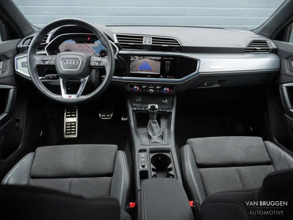 Audi Q3 35 TFSI S-Line Pano B&O Camera Keyless Tre uit 2021, foto 6