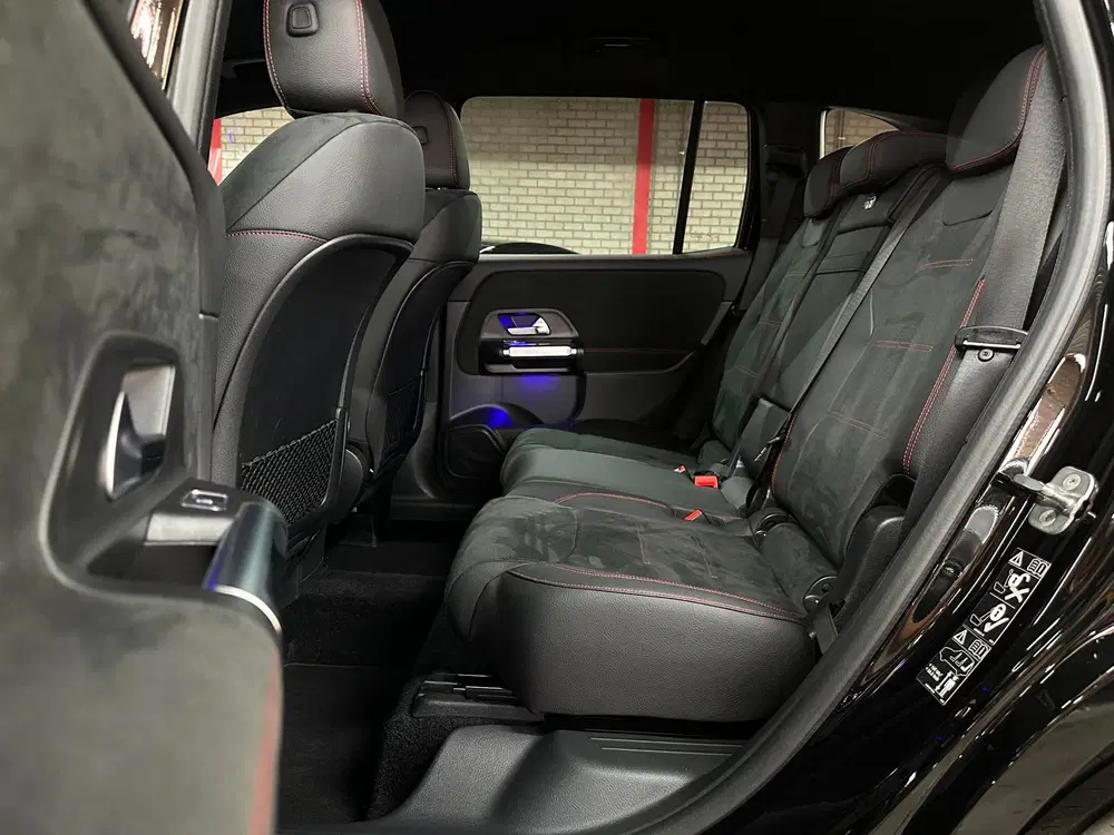 Mercedes-Benz GLB uit 2024, foto 18