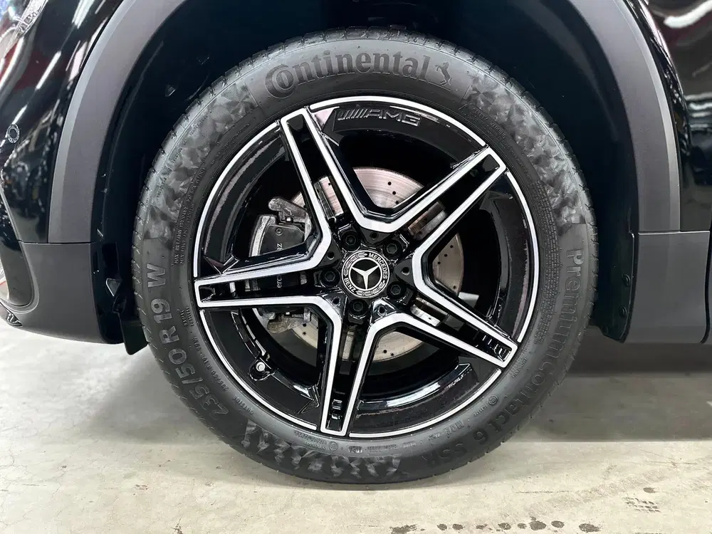 Mercedes-Benz GLB uit 2024, foto 2