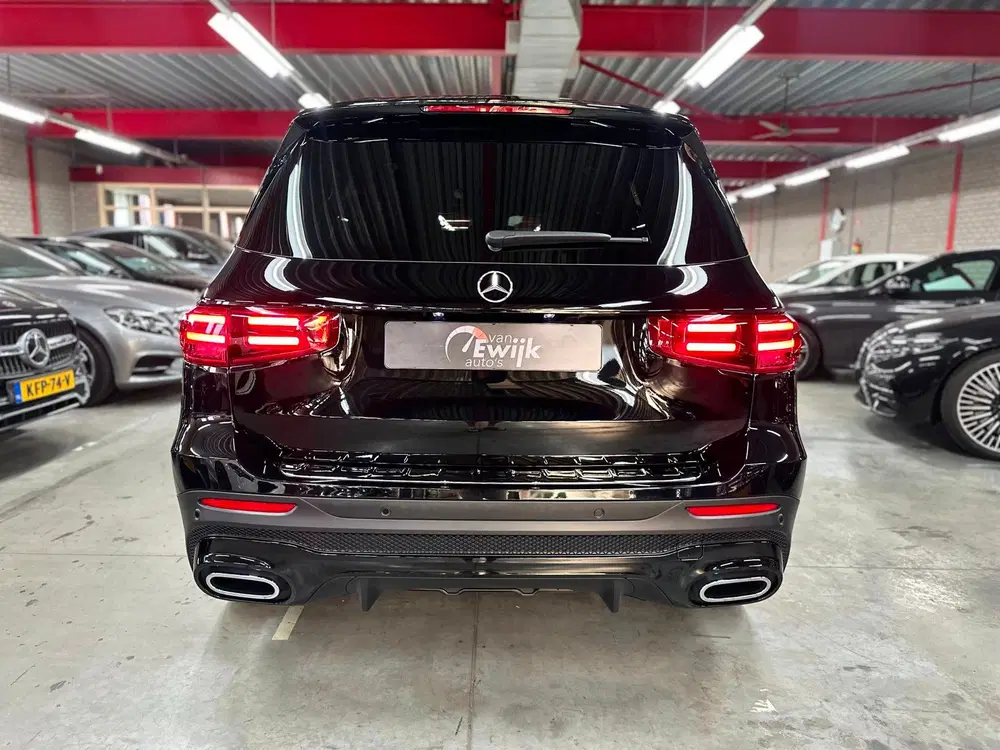 Mercedes-Benz GLB uit 2024, foto 5