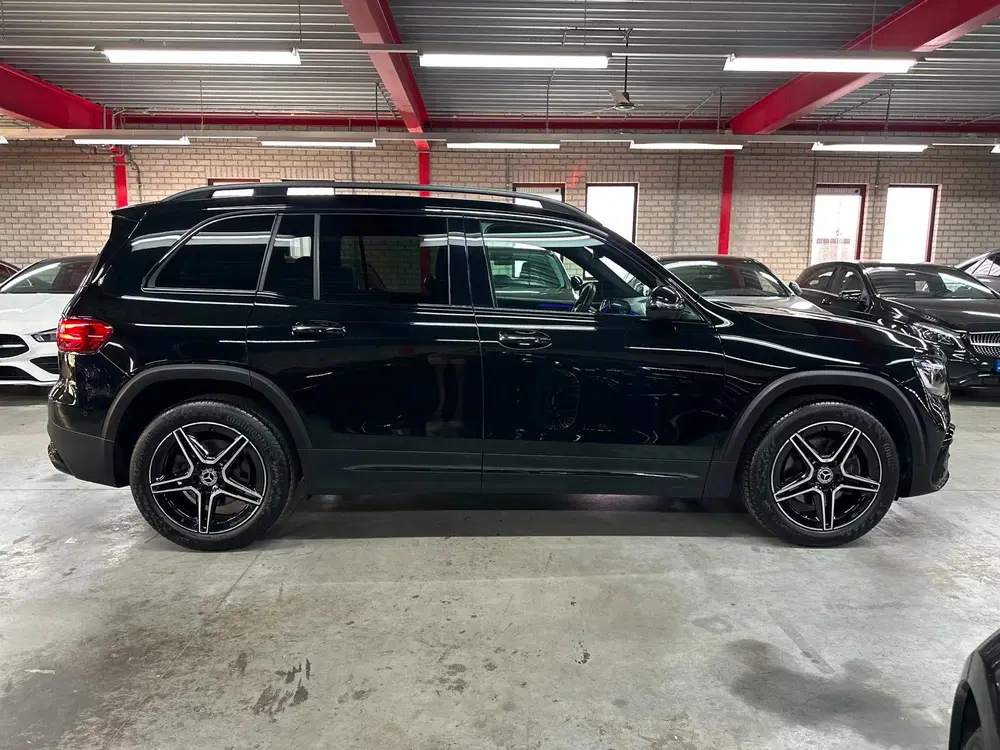 Mercedes-Benz GLB uit 2024, foto 7