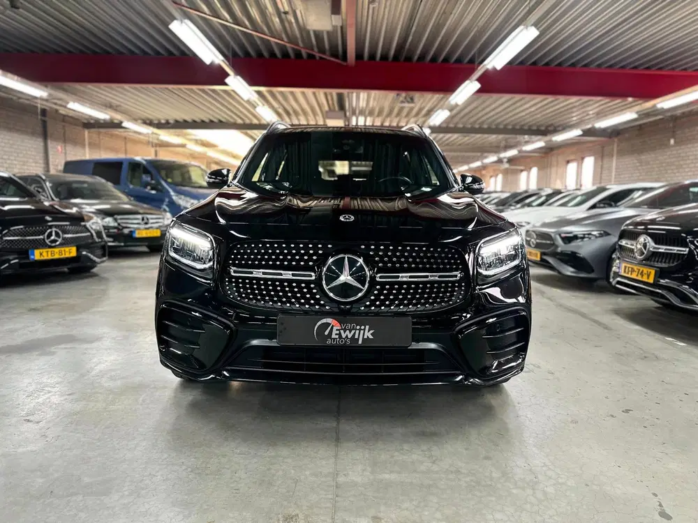 Mercedes-Benz GLB uit 2024, foto 9