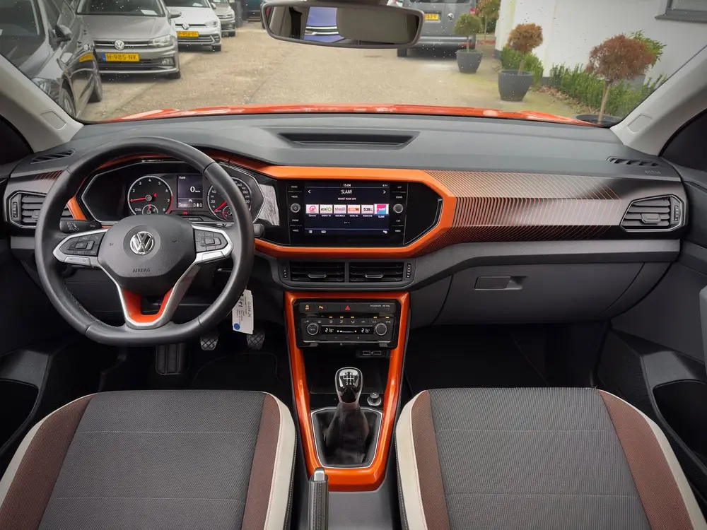 Volkswagen T-Cross 1.0 TSI ORANGE-STYLE EDITION CARPLAY CRUI uit 2019, foto 2