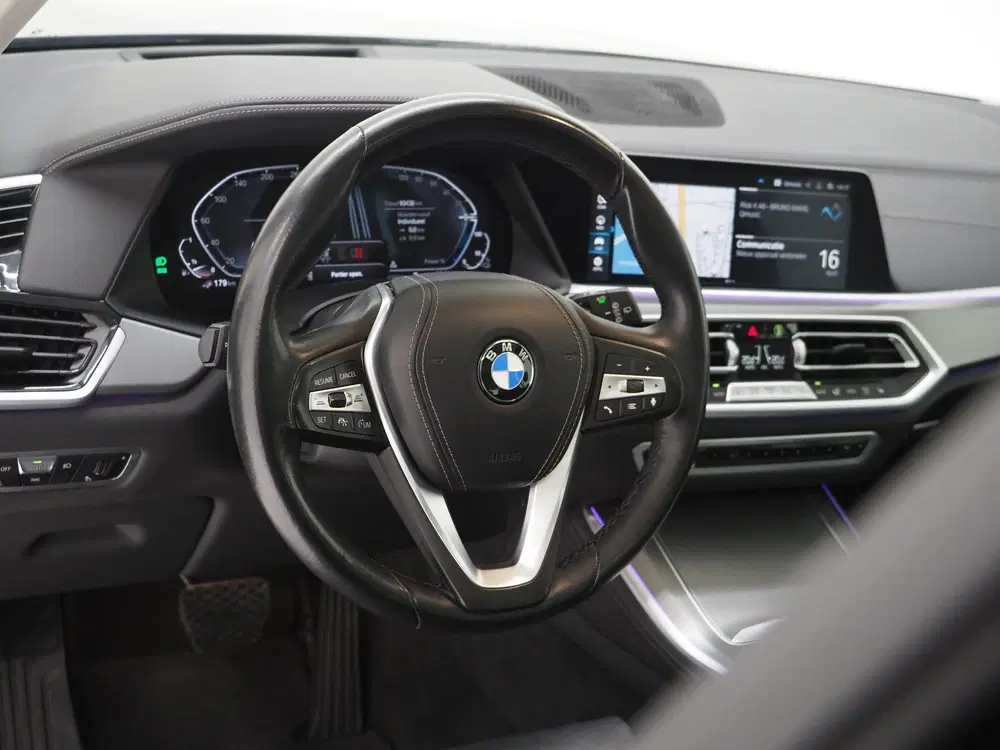 BMW X5 xDrive45e High Executive uit 2021, foto 16