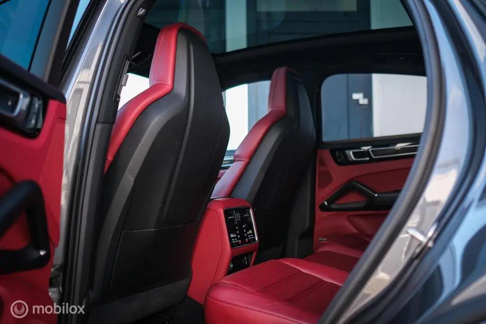 Porsche Cayenne Cayenne Coupé 3.0 E-Hybrid | Dealer OH | Meesturend uit 2019, foto 6