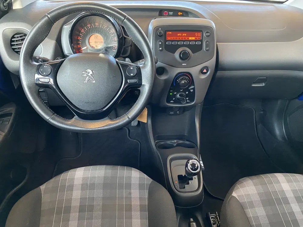 Peugeot 108 1.0 e-VTiAutomaat uit 2019, foto 11