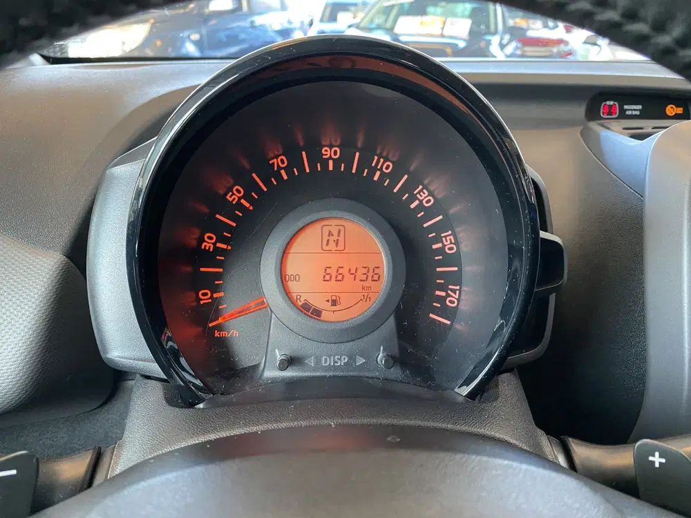 Peugeot 108 1.0 e-VTiAutomaat uit 2019, foto 13
