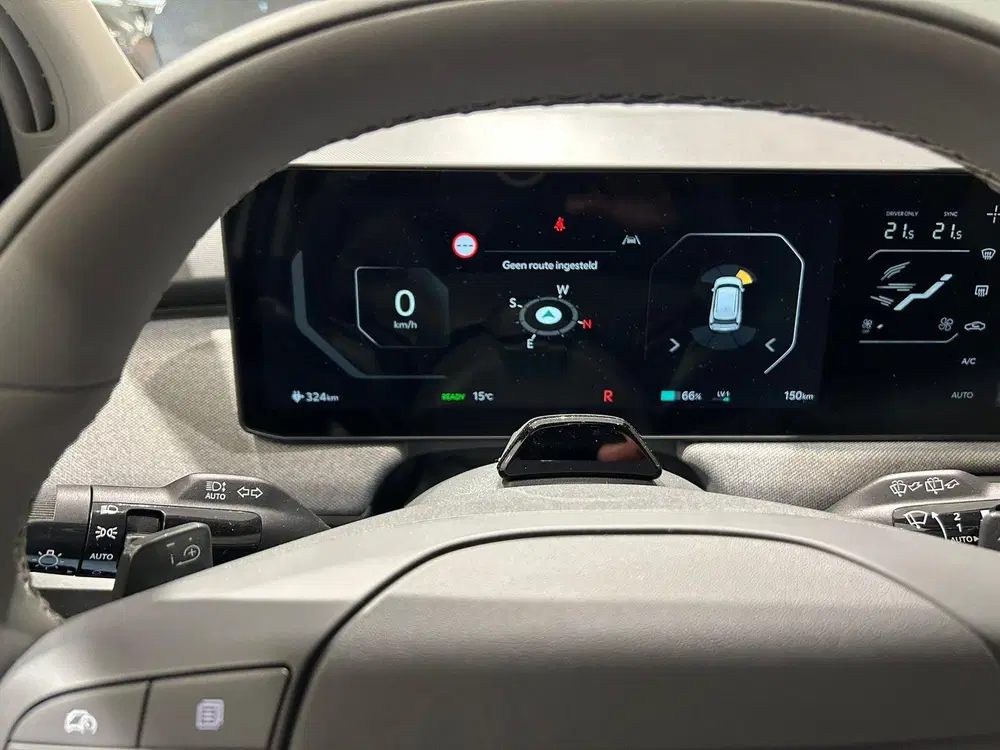 Kia EV3 81 uit 2025, foto 17