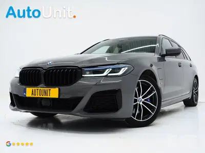 BMW 5-serie 5 Serie Touring 530e M Sport Shadow Line uit 2021
