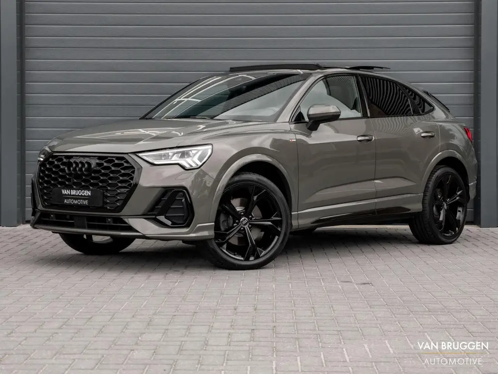 Audi Q3 35 TFSI S Edition Pano Keyless B&O Trekhaa uit 2021