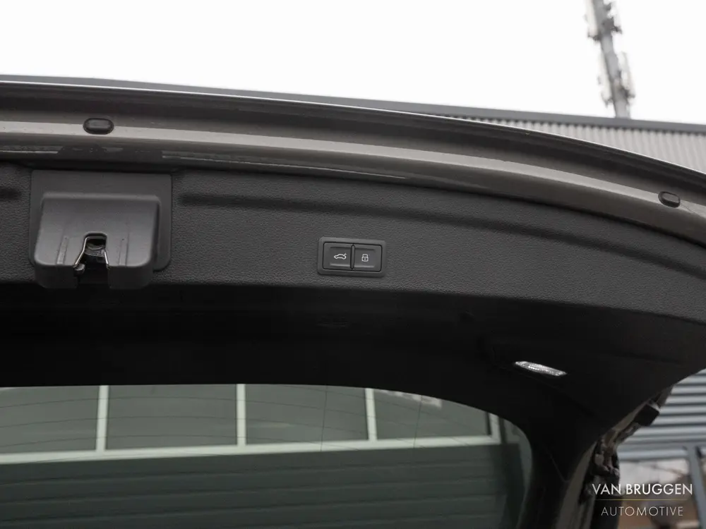 Audi Q3 35 TFSI S Edition Pano Keyless B&O Trekhaa uit 2021, foto 11