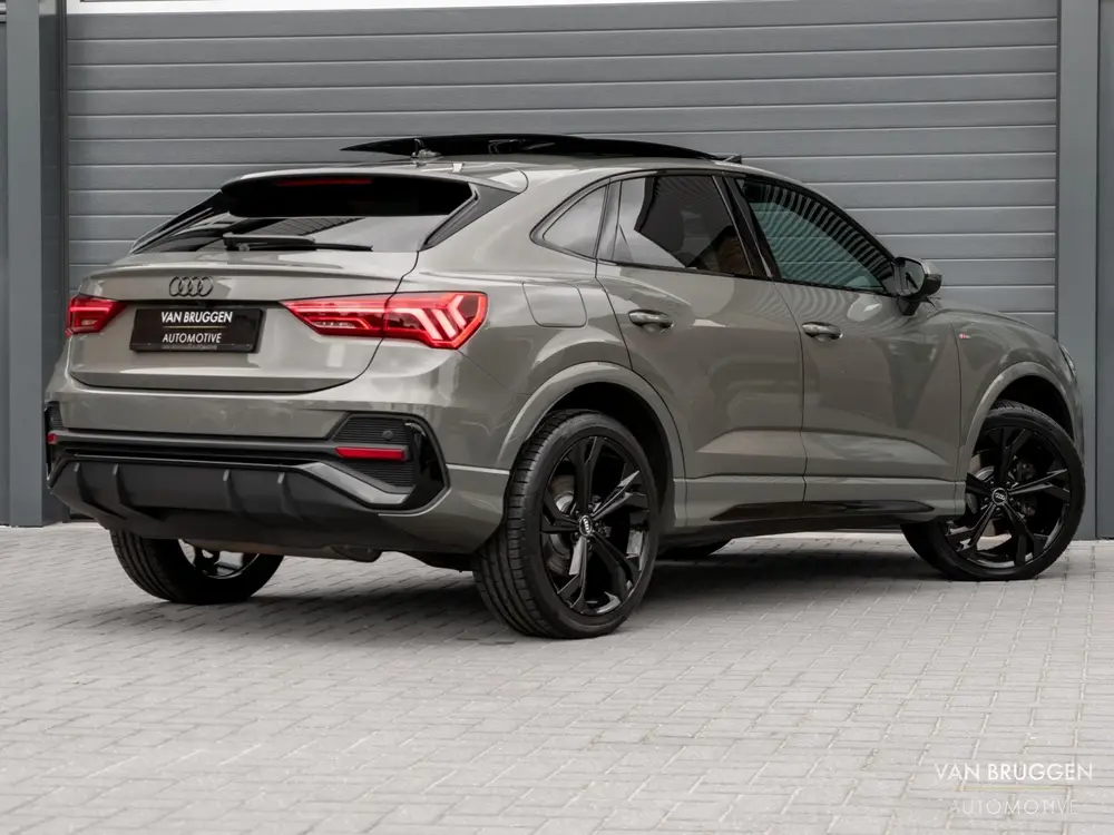 Audi Q3 35 TFSI S Edition Pano Keyless B&O Trekhaa uit 2021, foto 4