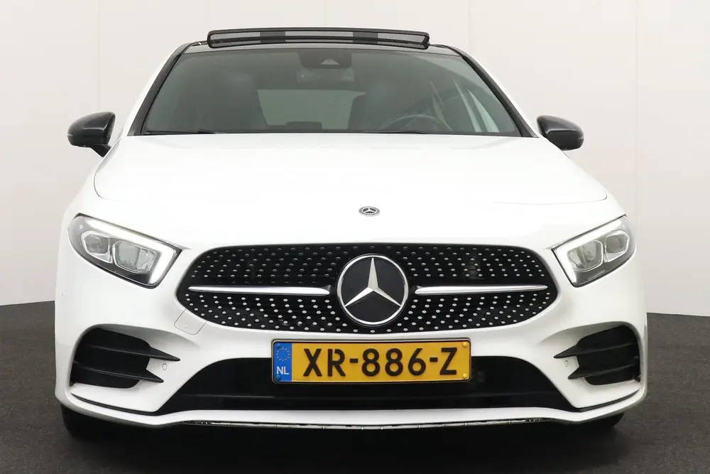 Mercedes-Benz A-Klasse 200 164 PK Aut. AMG Night-Pack Pano-d uit 2019, foto 3