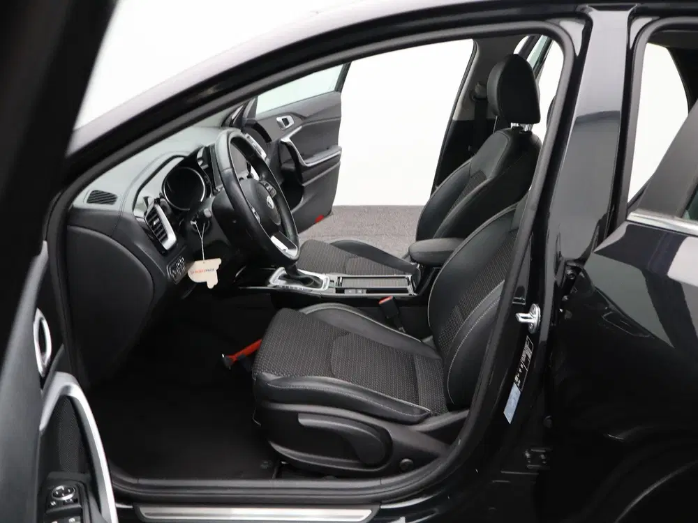 Kia XCeed 1.6 GDi PHEV DynamicLine uit 2020, foto 13