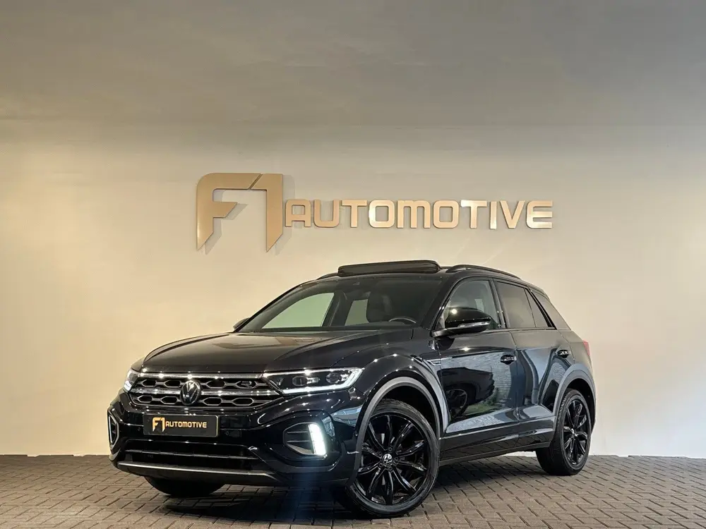 Volkswagen T-Roc 1.5 TSI Life Business Pano|ACC|Lane|Camera| uit 2024