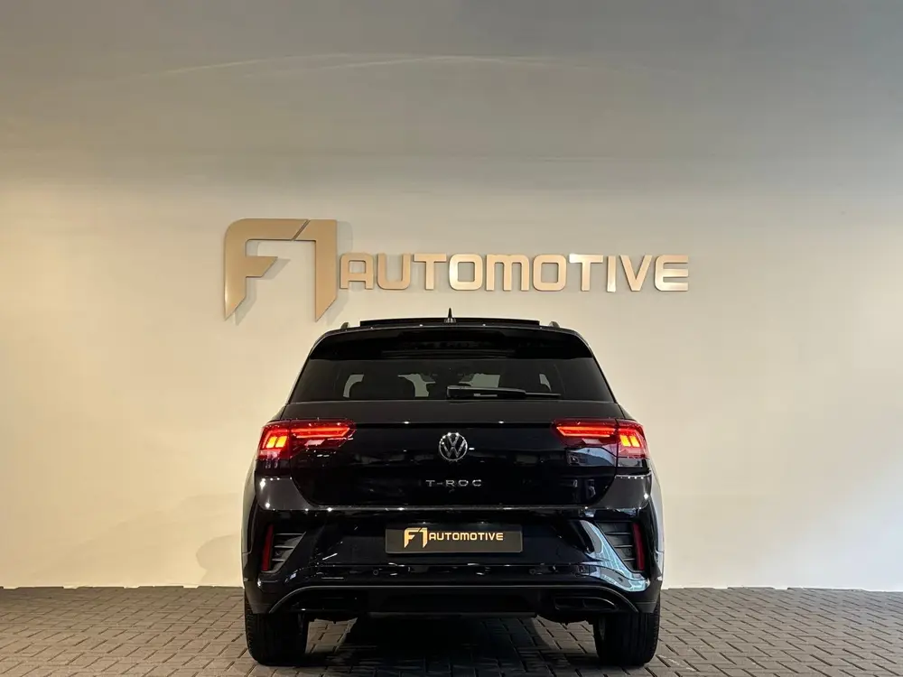 Volkswagen T-Roc 1.5 TSI Life Business Pano|ACC|Lane|Camera| uit 2024, foto 8