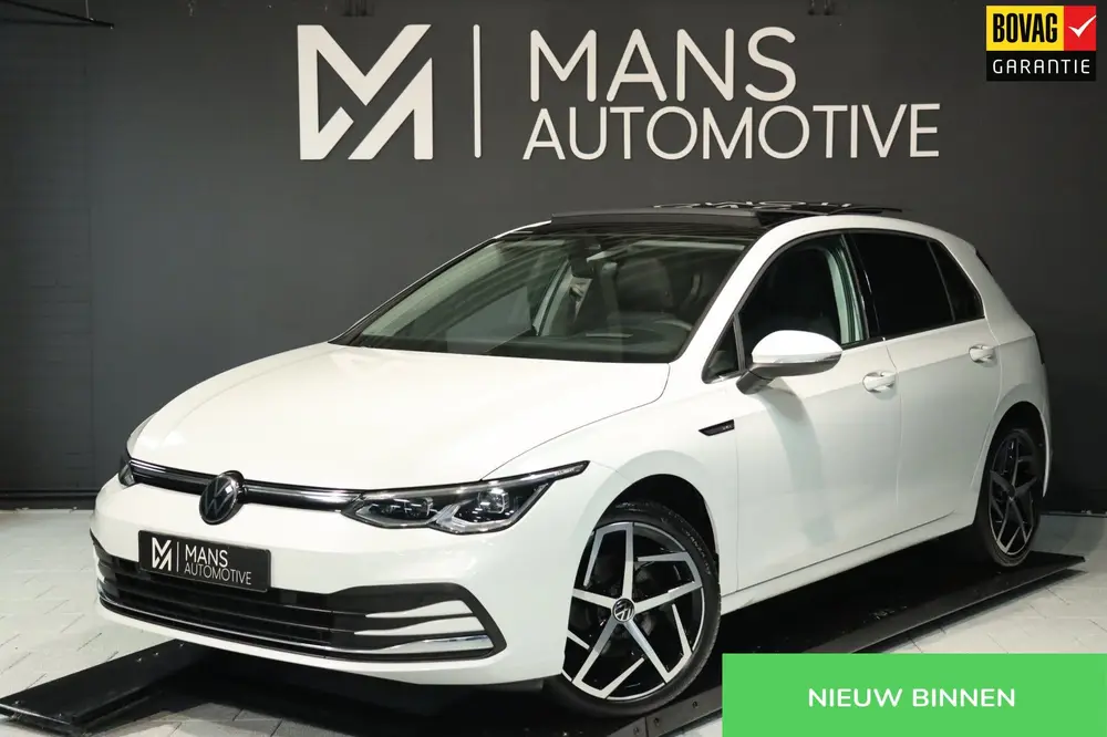 Volkswagen Golf 1.5 eTSI ACT / PANO / HUD / ACC / MEMORY / M uit 2021