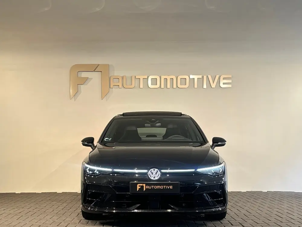 Volkswagen Golf 2.0 TSI 4Motion R Pano|H/K|HuD|Akra|Leer|Mem uit 2024, foto 3