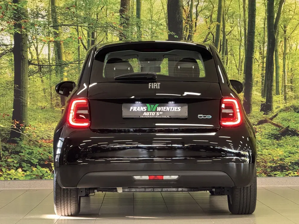 Fiat 500 Icon 42 kWh uit 2022, foto 6