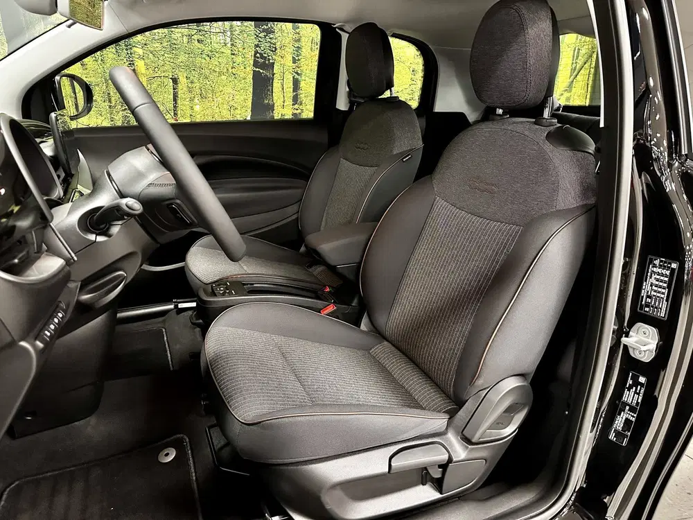 Fiat 500 Icon 42 kWh uit 2022, foto 9