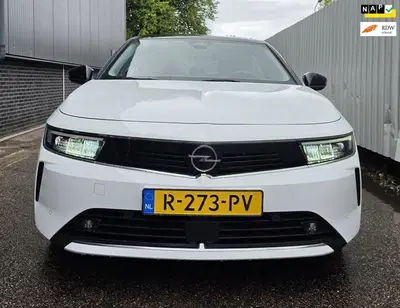 Opel Astra 1.6 Hybrid Edition uit 2022