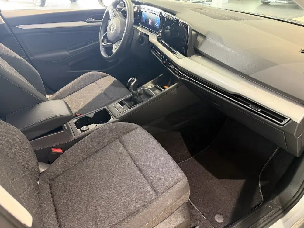 Volkswagen Golf 1.0 TSI Life (bj 2023) uit 2023, foto 6